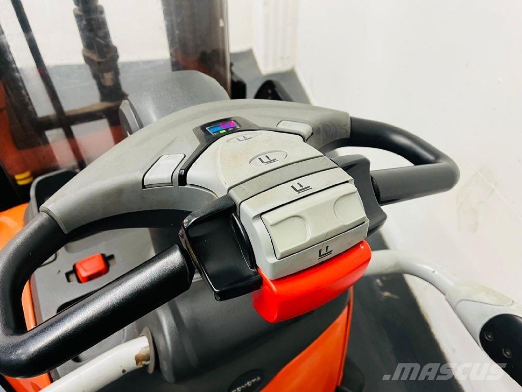 BT SPE160L Ручные штабелёры с электроподъёмом