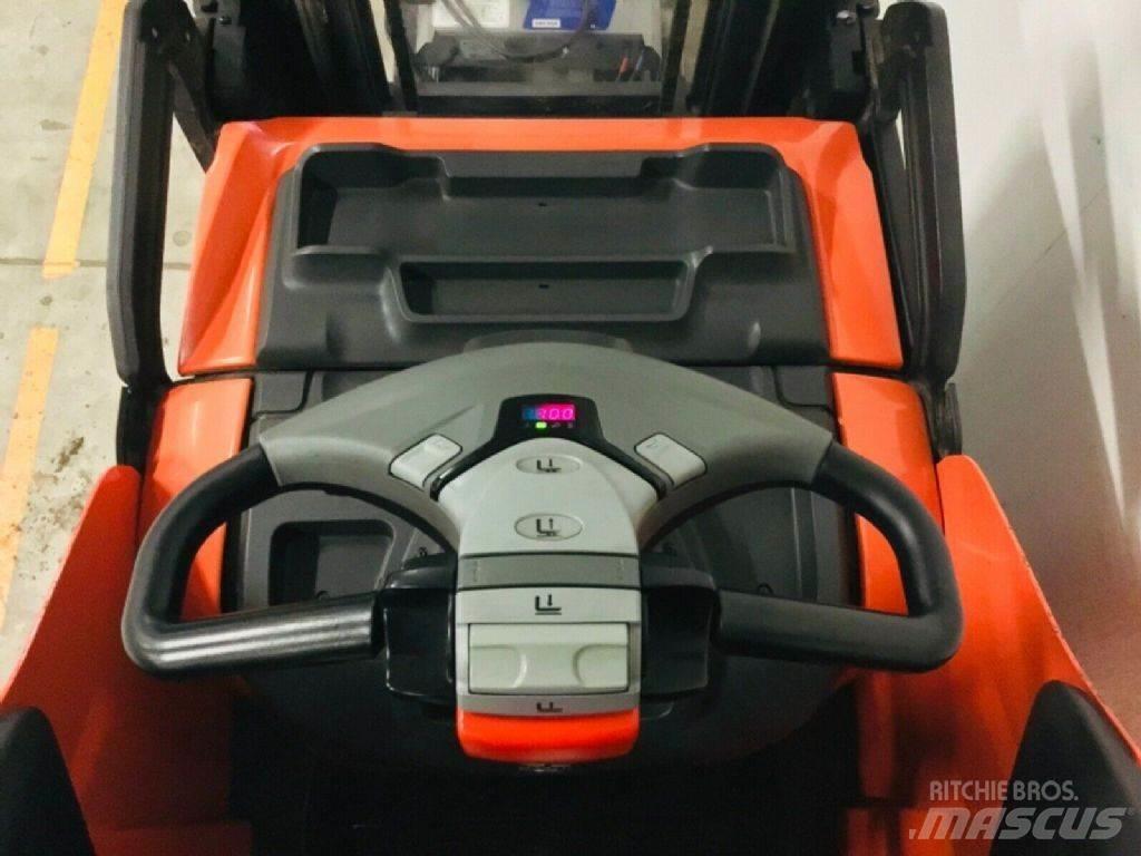 BT SPE200D Самоходные электроштабелёры