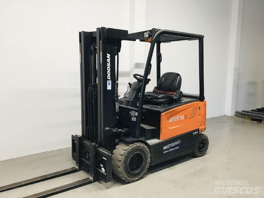 Doosan B25X-7 Электропогрузчики