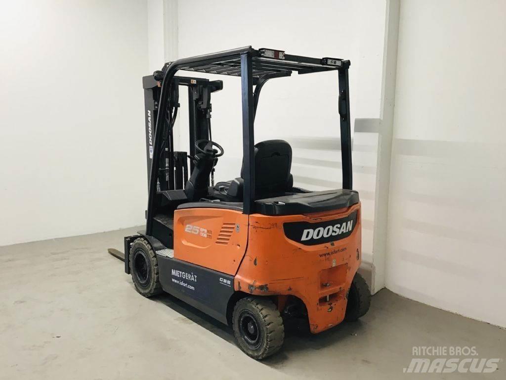 Doosan B25X-7 Электропогрузчики