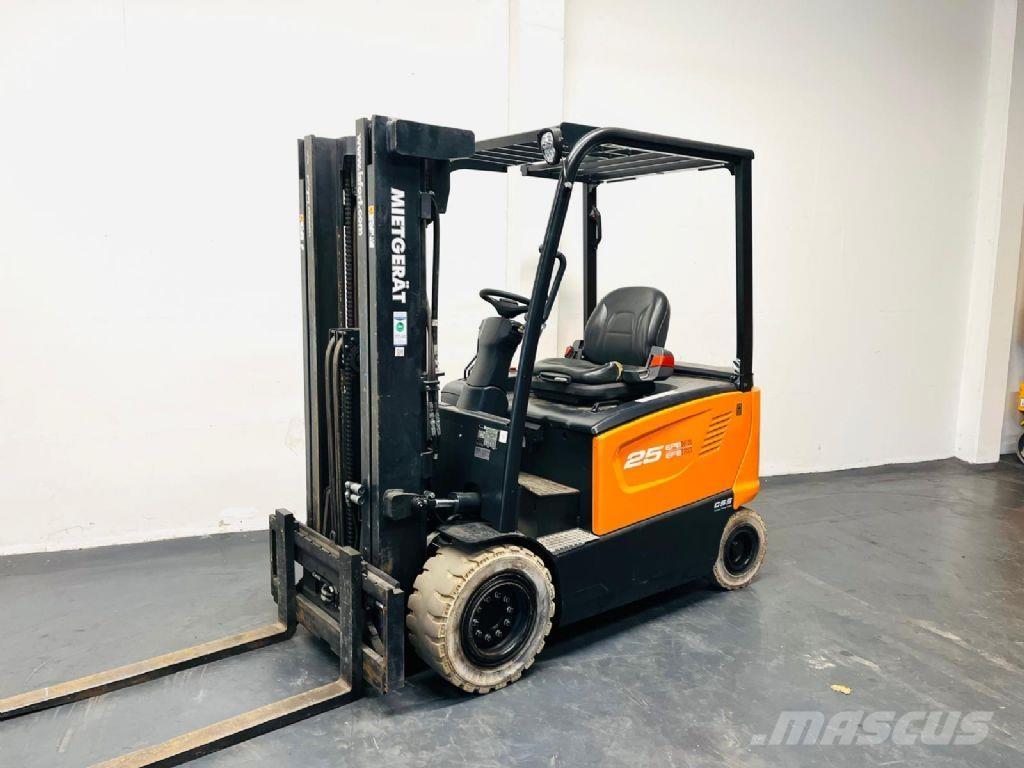 Doosan B25X-7 Plus Электропогрузчики