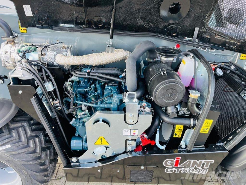 GiANT GT5048 Телескопические погрузчики