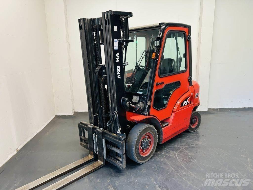 Hangcha CPCD25-XRW92F Дизельные погрузчики