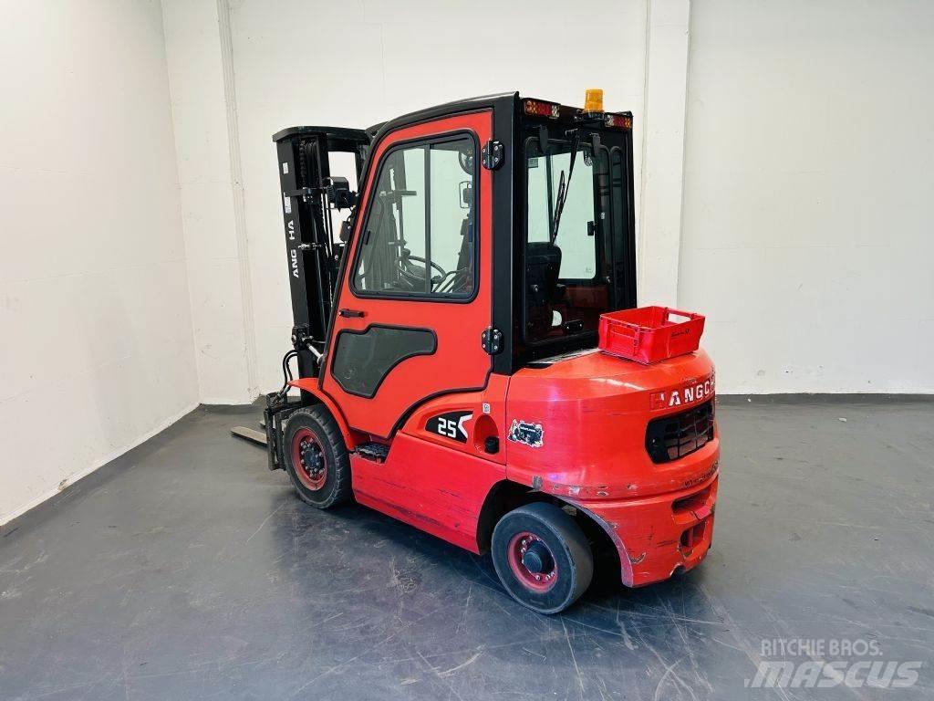 Hangcha CPCD25-XRW92F Дизельные погрузчики