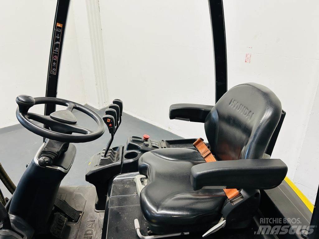 Hyundai 15BT-9 Электропогрузчики