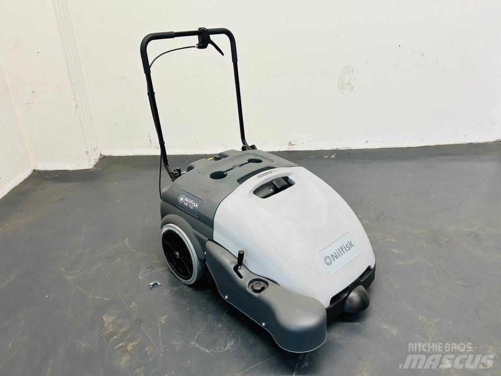 Nilfisk SW750 Вакуумные уборочные машины