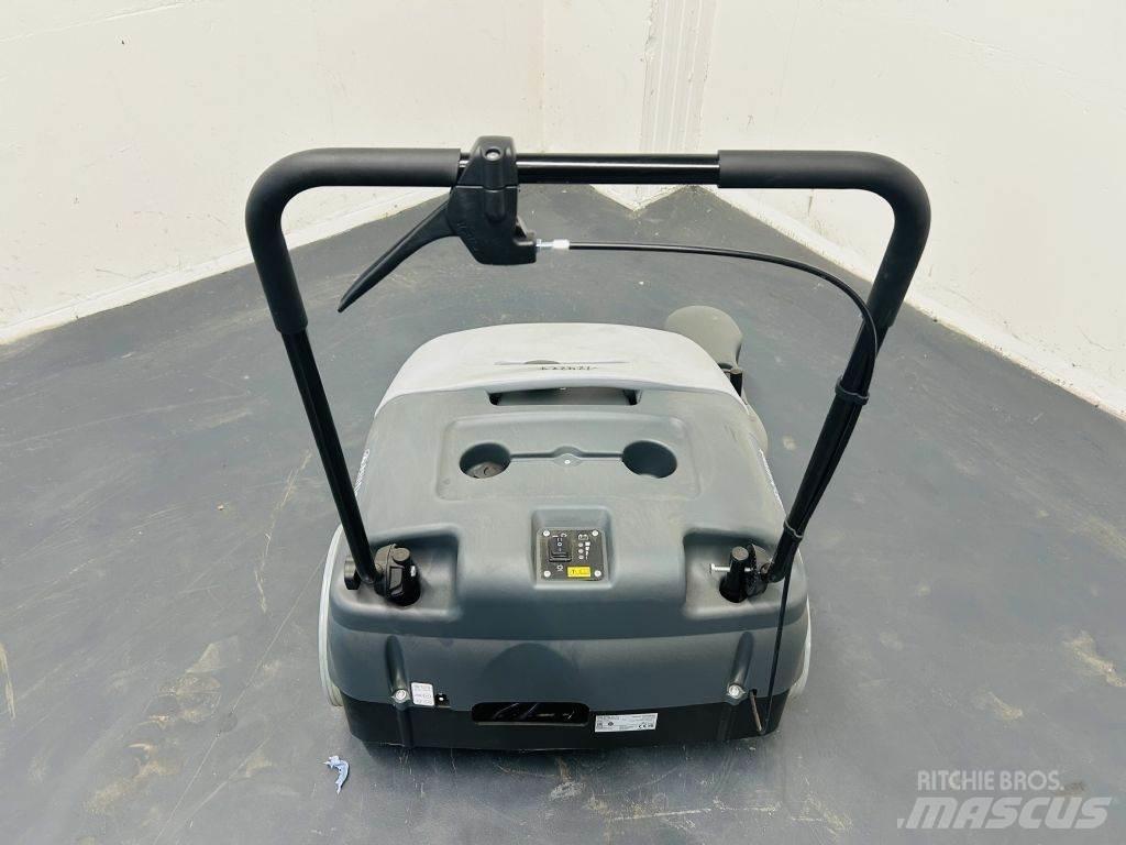 Nilfisk SW750 Вакуумные уборочные машины