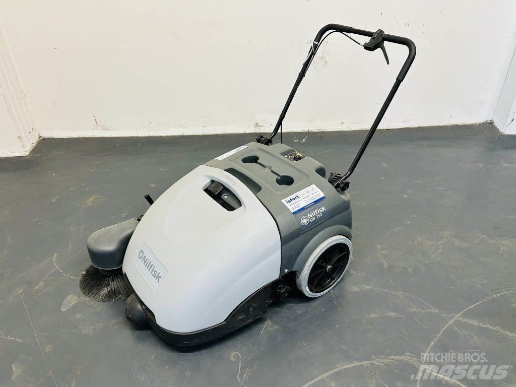Nilfisk SW750 Вакуумные уборочные машины