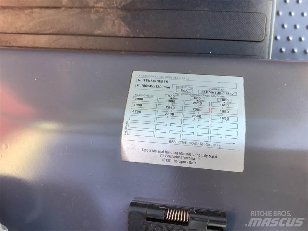 Toyota 8FBMKT30 Электропогрузчики