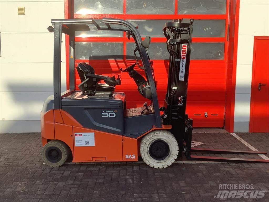 Toyota 8FBMKT30 Электропогрузчики