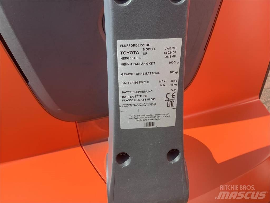 Toyota LWE160 Ручные электрические тележки