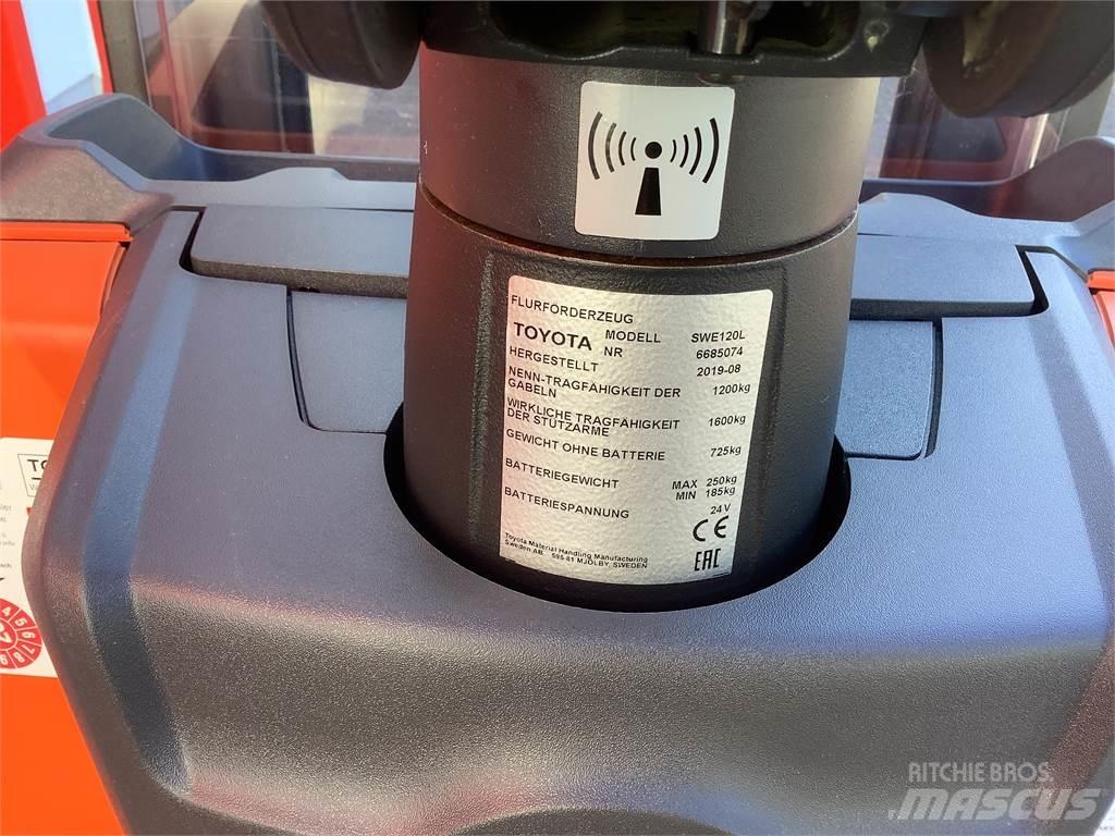 Toyota SWE120L Ручные штабелёры с электроподъёмом