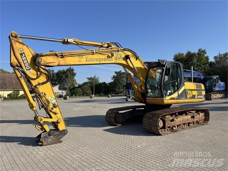 JCB JS220LC Гусеничные экскаваторы
