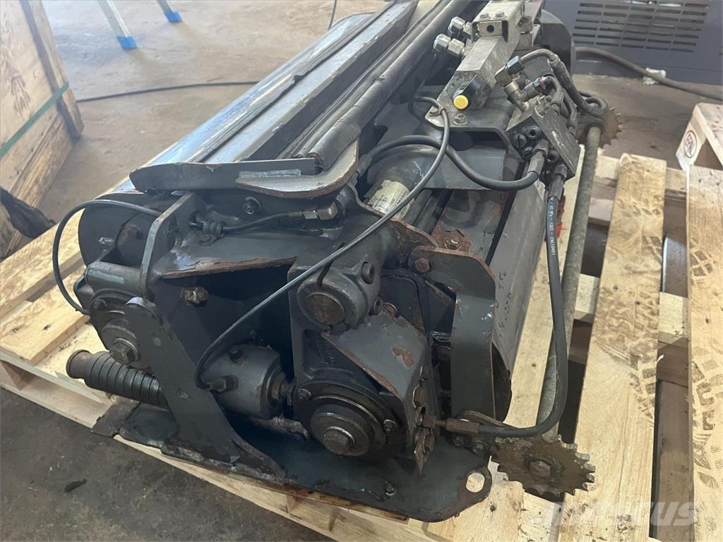 CLAAS CORN CRACKER Сельхозтехника - Другие