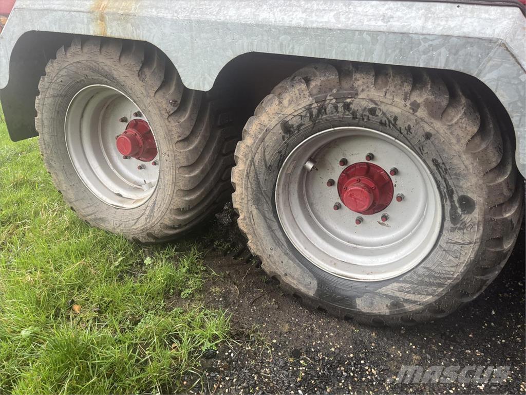 Marshall USED QM11 Обычные тракторные прицепы