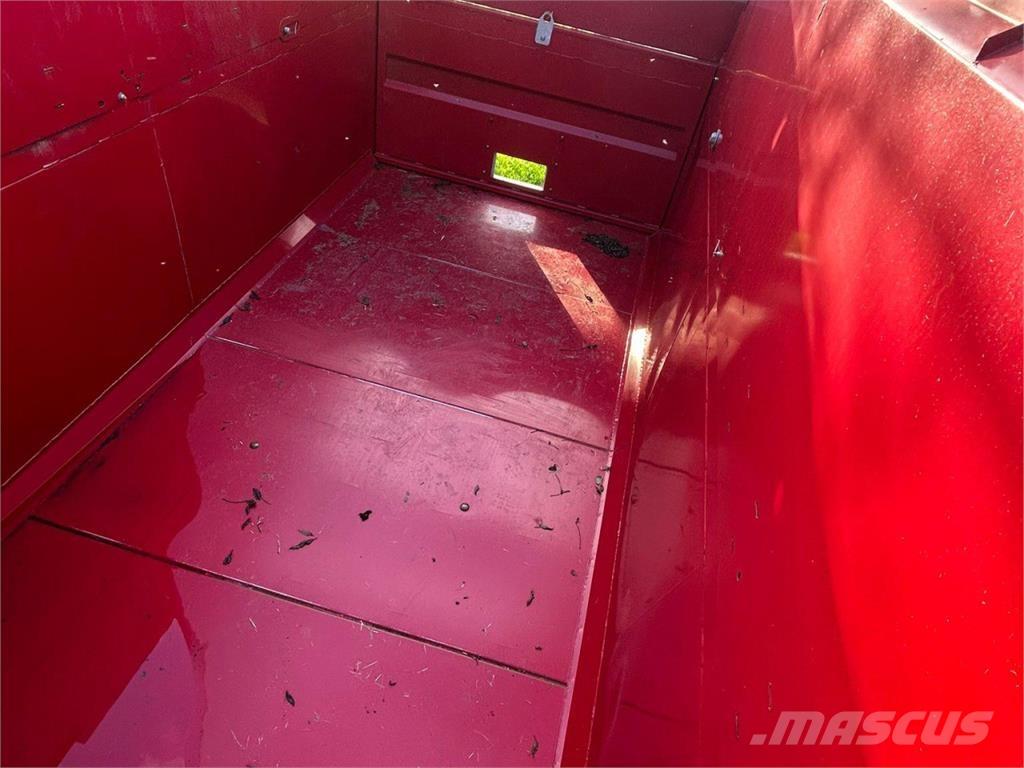 Marshall USED QM11 Обычные тракторные прицепы