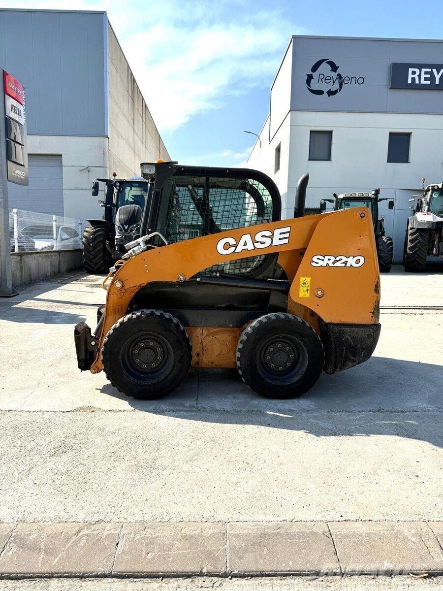 CASE SR210 Фронтальные погрузчики