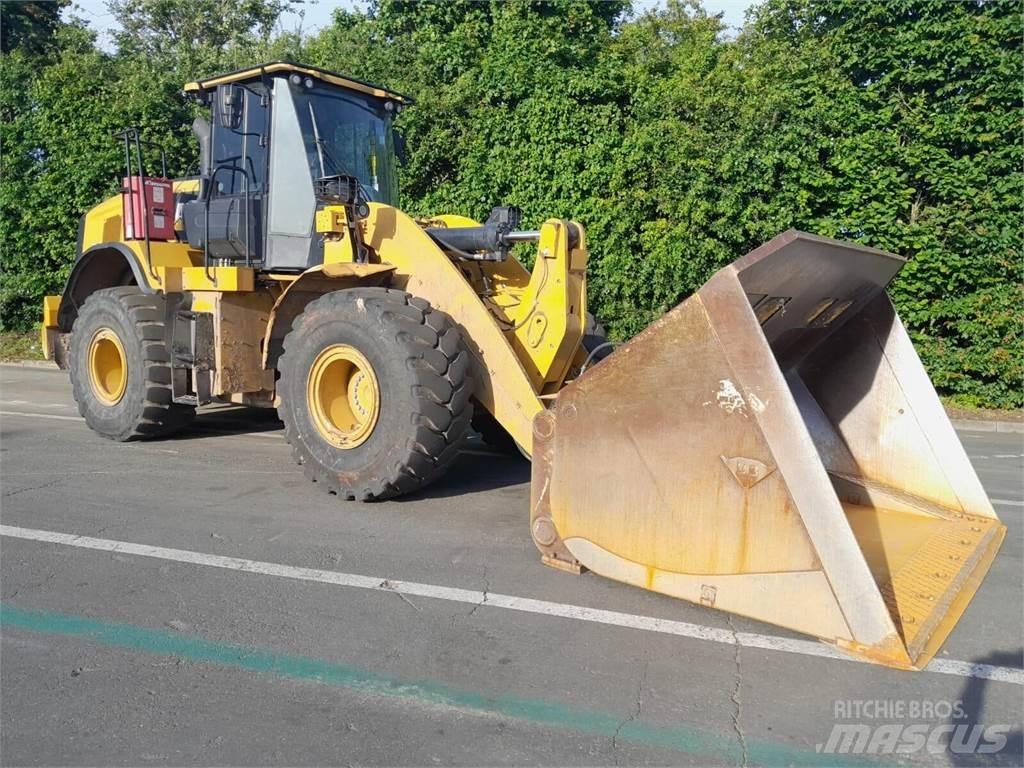 CAT 950M Фронтальные погрузчики