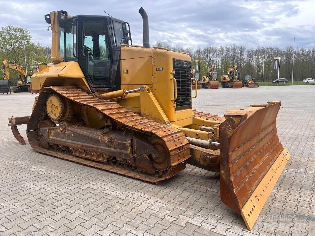 CAT D6N XL Гусеничные бульдозеры