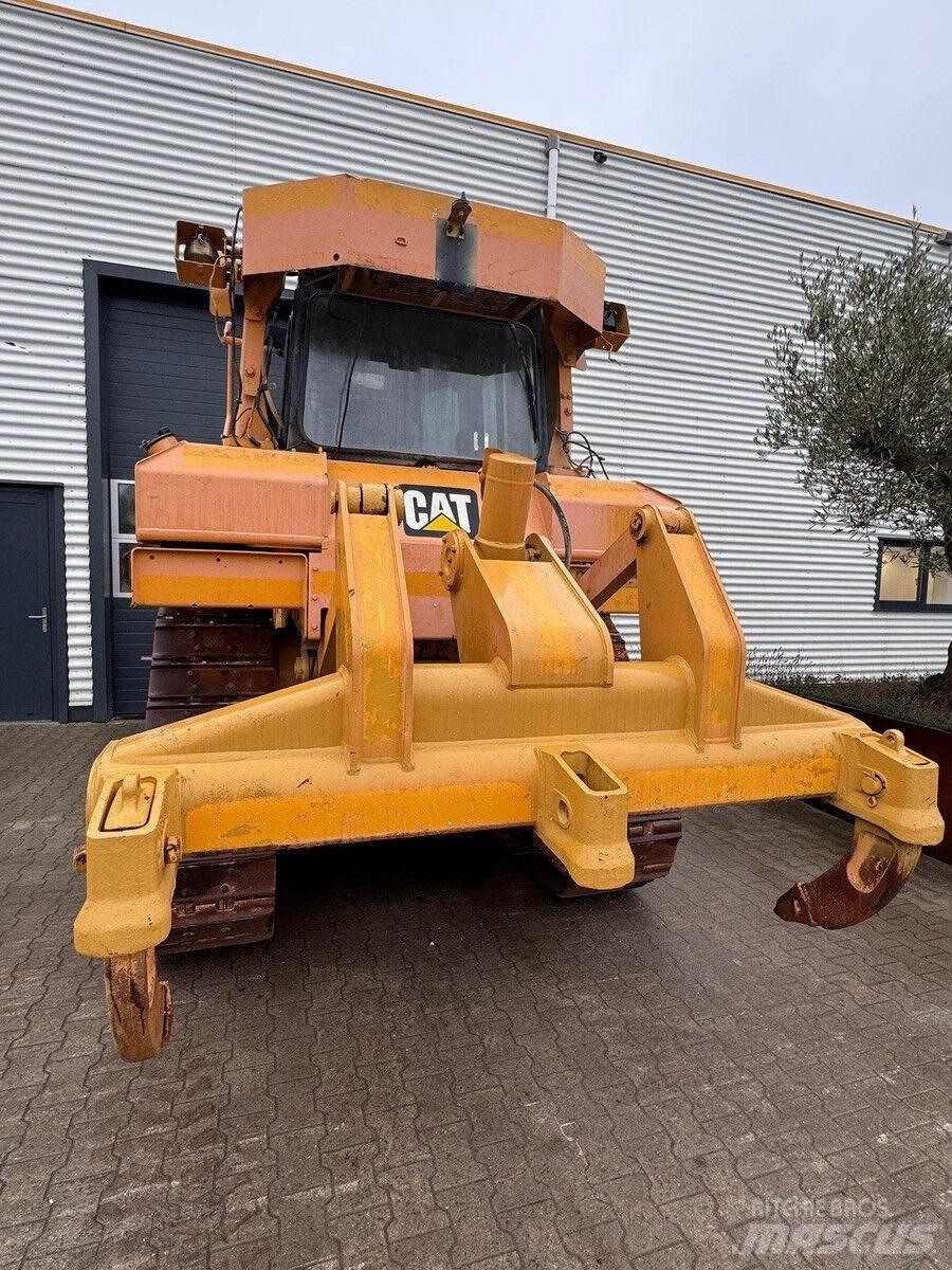 CAT D6T Гусеничные бульдозеры