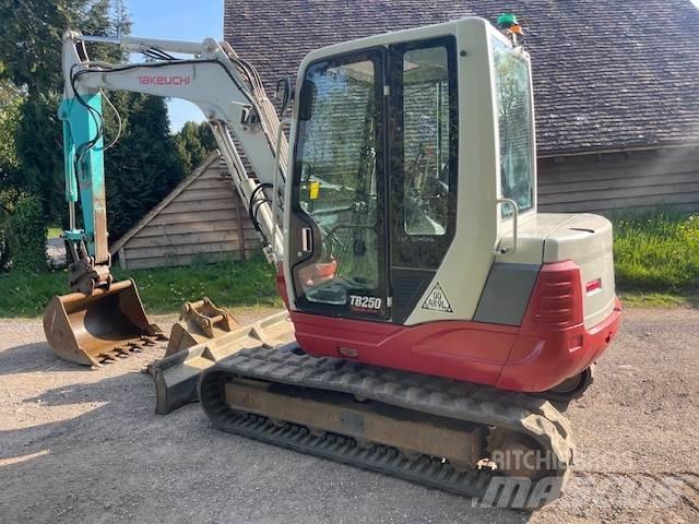 Takeuchi TB250 Малые экскаваторы 7т-12т