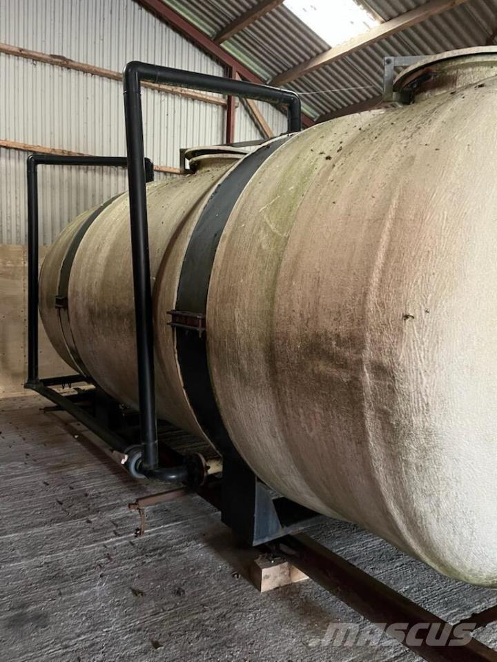  15.000 L vandtank Кормосмесители