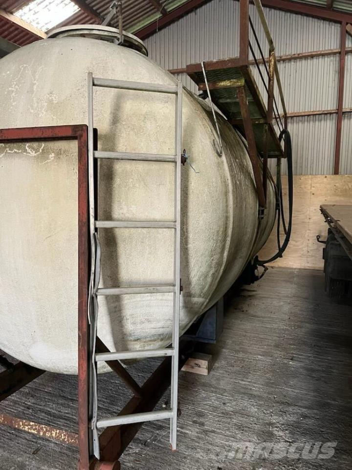  15.000 L vandtank Кормосмесители