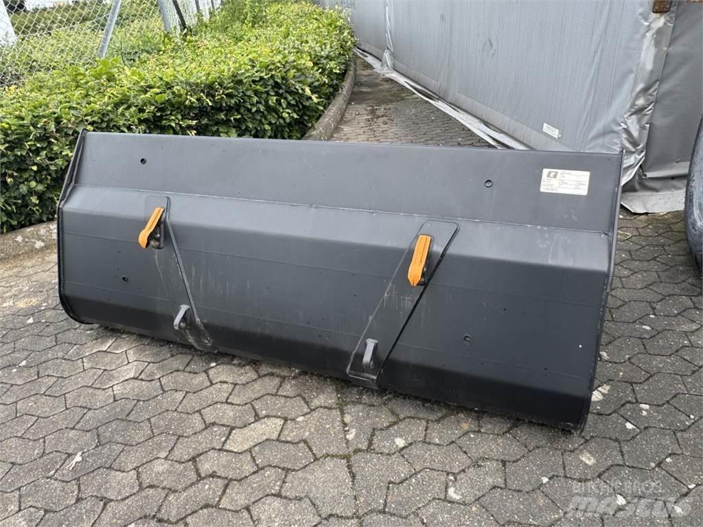 Ålö VL 225 SKOVL Трактора с фронтальным погрузчиком