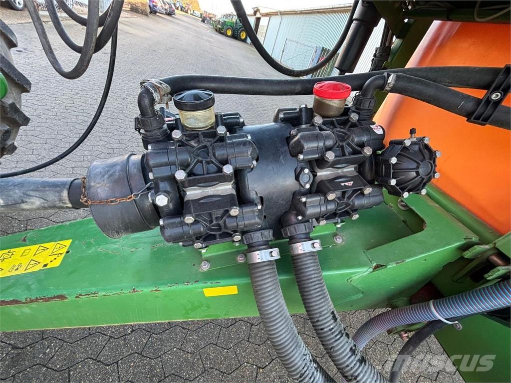 Amazone UX6200 Прицепные опрыскиватели