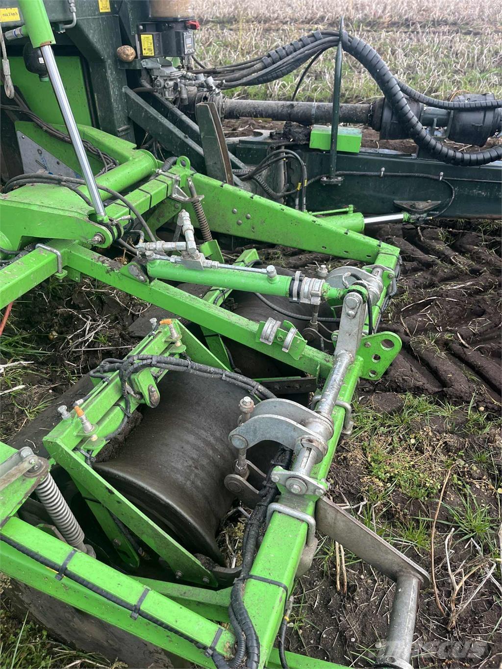 AVR 9200 CR Картофелеуборочные комбайны