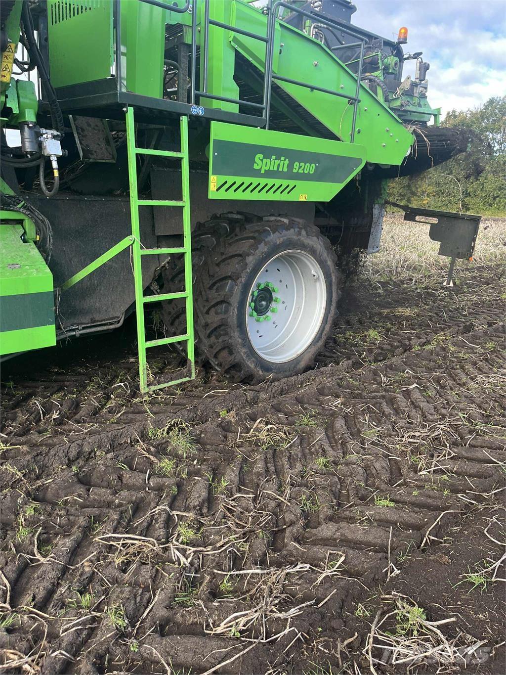 AVR 9200 CR Картофелеуборочные комбайны