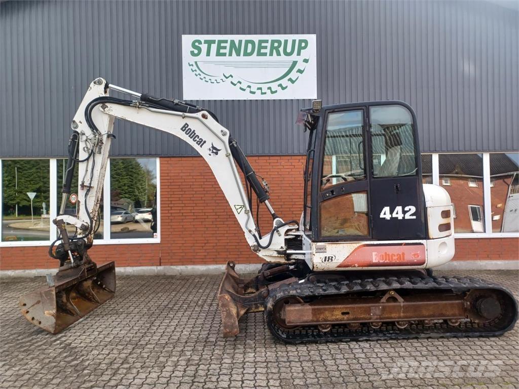 Bobcat 442 Малые погрузчики