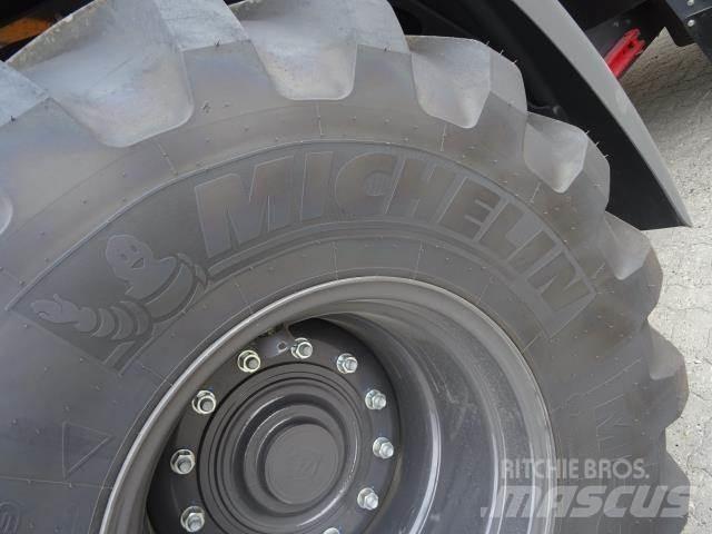 Case IH 721G Фронтальные погрузчики
