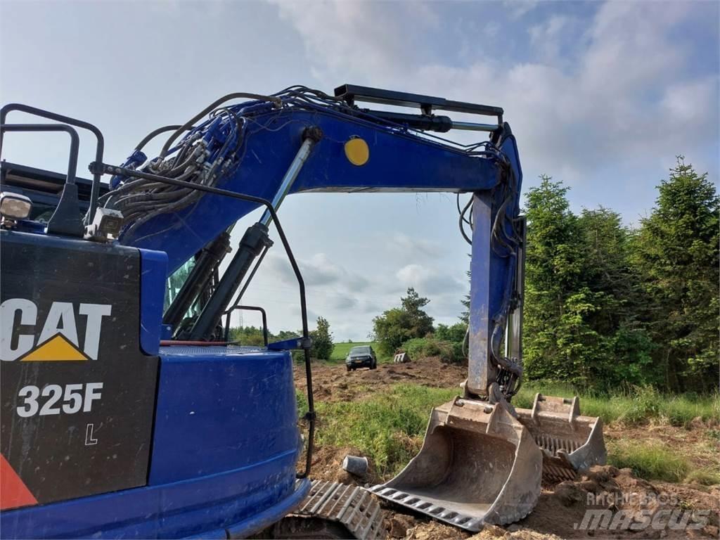 CAT 325F Гусеничные экскаваторы