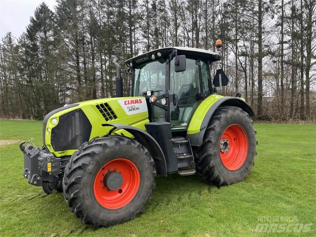 CLAAS ARION 640 Трактора