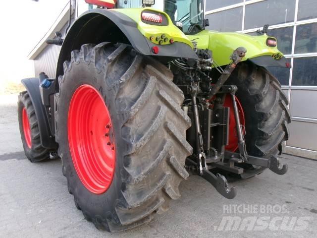 CLAAS AXION 800 Трактора
