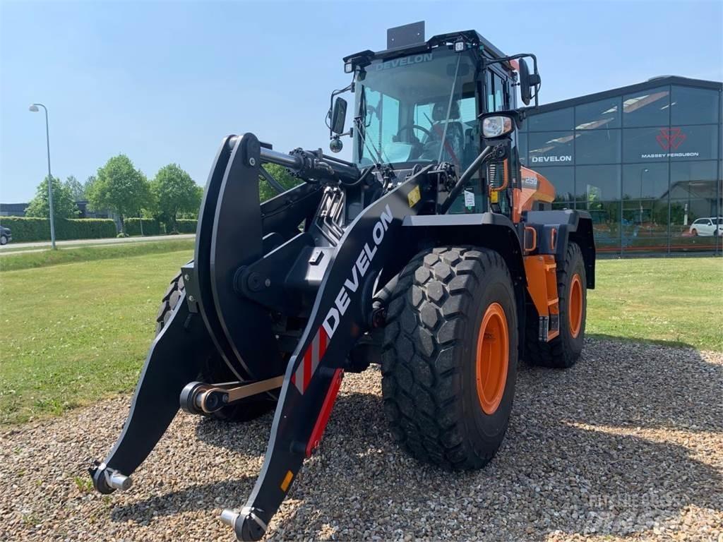 Develon DL250-7 Фронтальные погрузчики