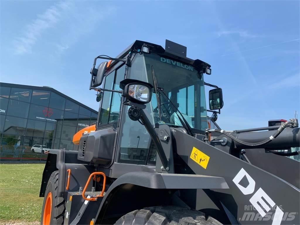 Develon DL250-7 Фронтальные погрузчики