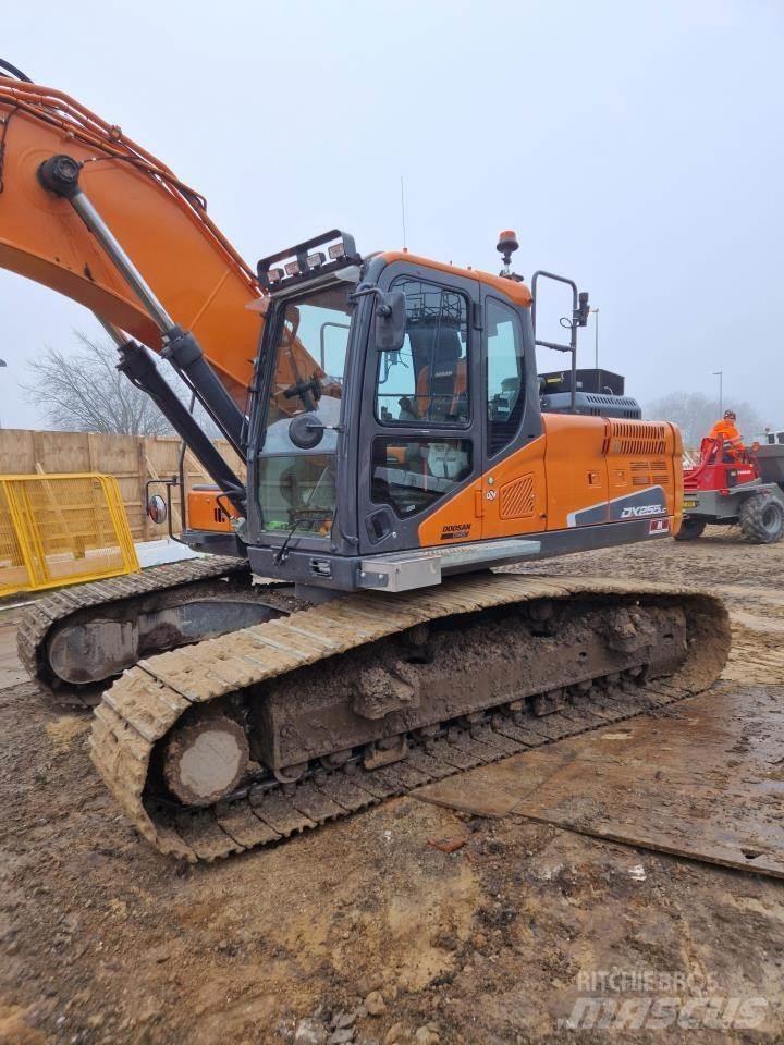Doosan 255-5 Гусеничные экскаваторы