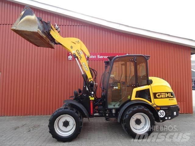 Gehl 650 Малые погрузчики