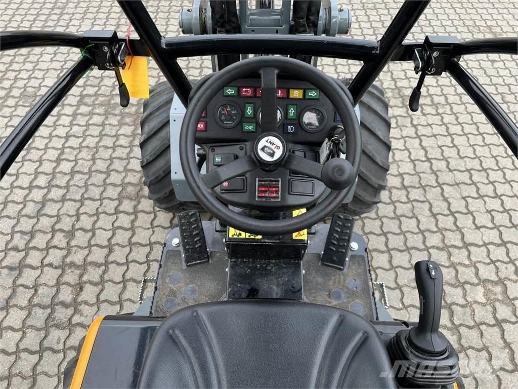 GiANT G1500 Малые погрузчики