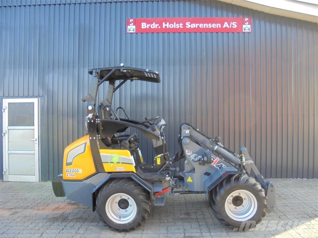 GiANT G2200EX Малые погрузчики