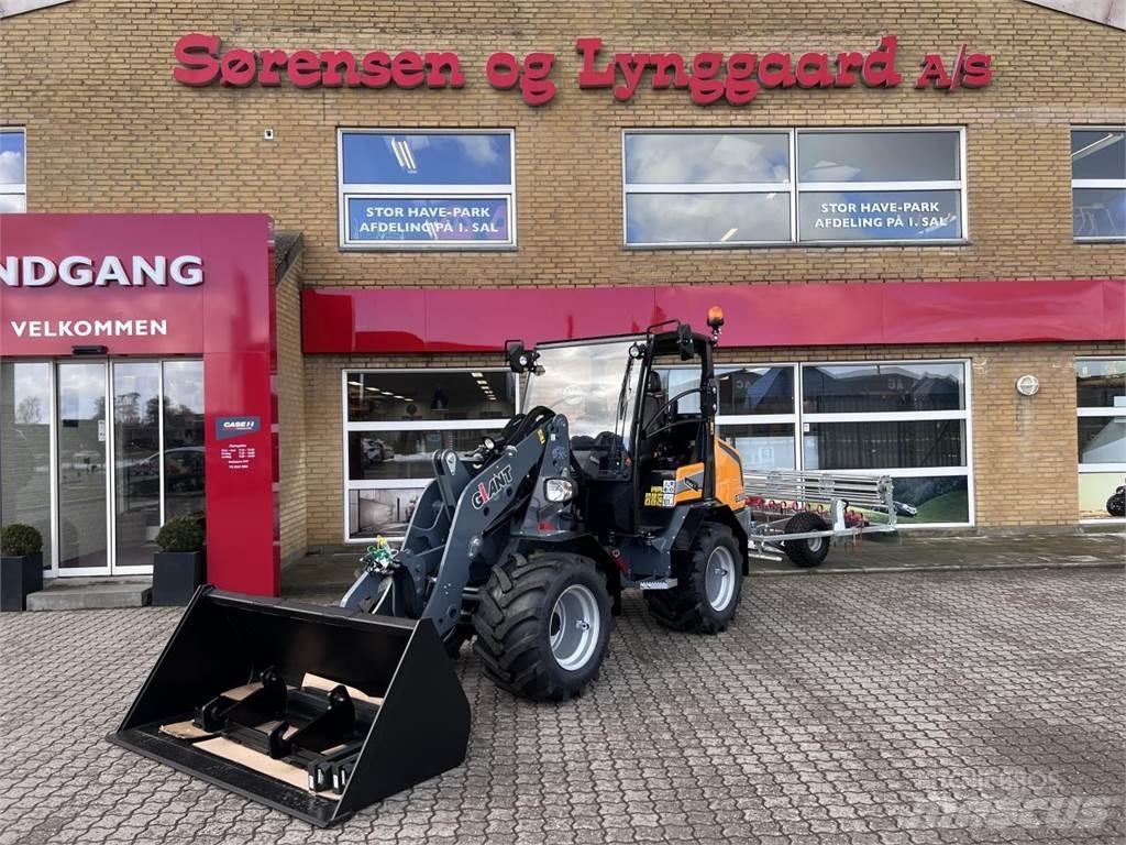 GiANT G3500 Малые погрузчики