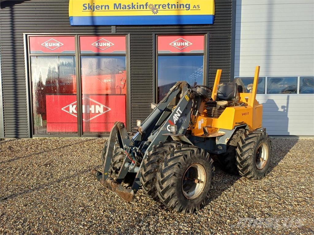 GiANT V451T Малые погрузчики