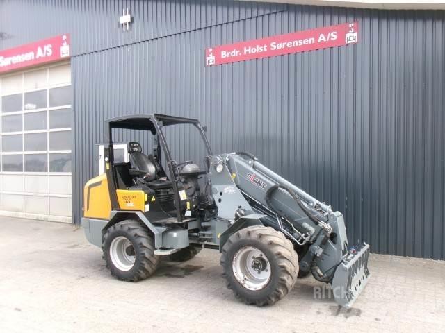 GiANT V5003TELE Малые погрузчики