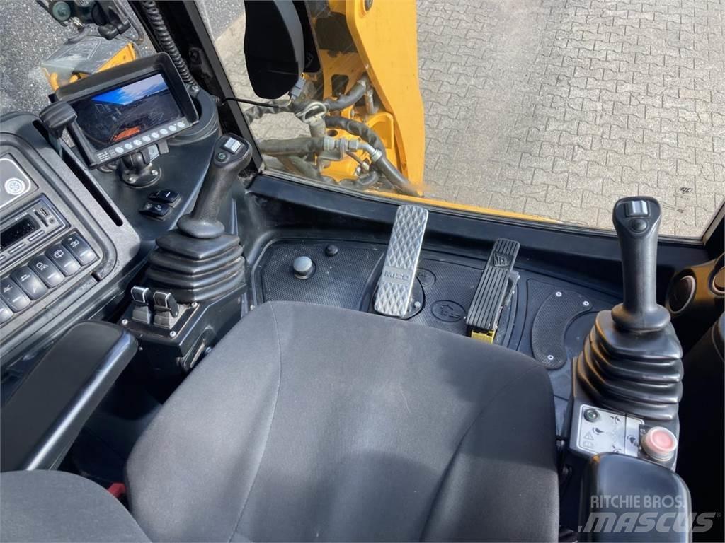 JCB 4CX Экскаваторы-погрузчики