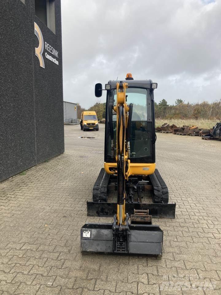 JCB 8020 CTS Мини-экскаваторы
