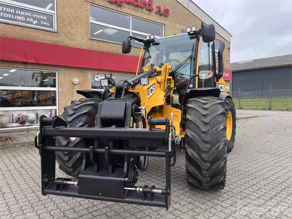 JCB TM320 Фронтальные погрузчики