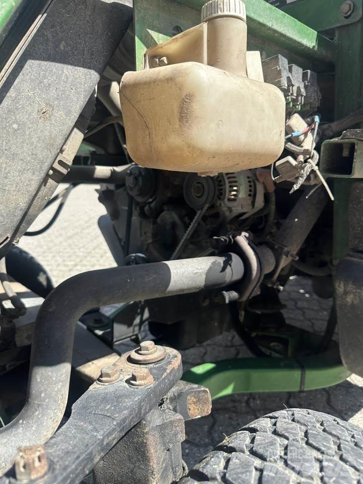 John Deere 1435 Коммунальные тракторы