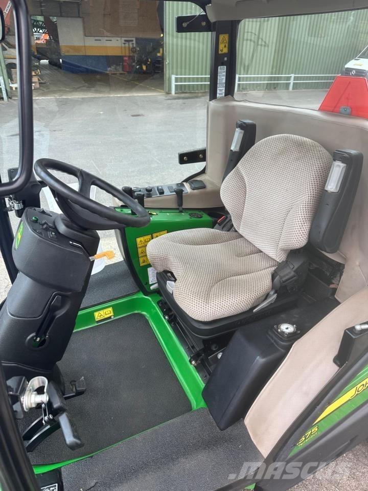 John Deere 1575 Коммунальные тракторы